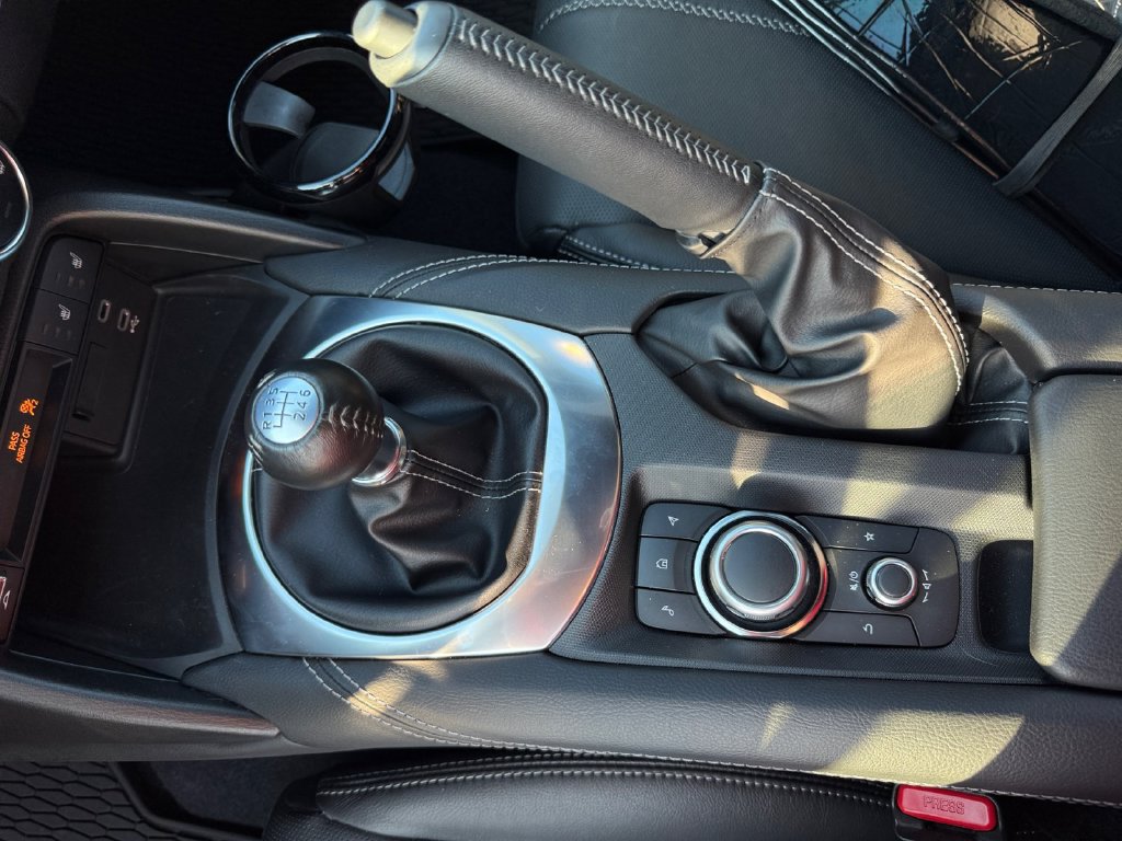 Used 2024 MAZDA MX-5 Miata RF Grand Touring RWD image 24