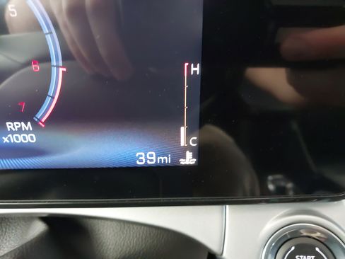 Used 2025 Chevrolet Trax LT w/ Driver Confidence Package image 20