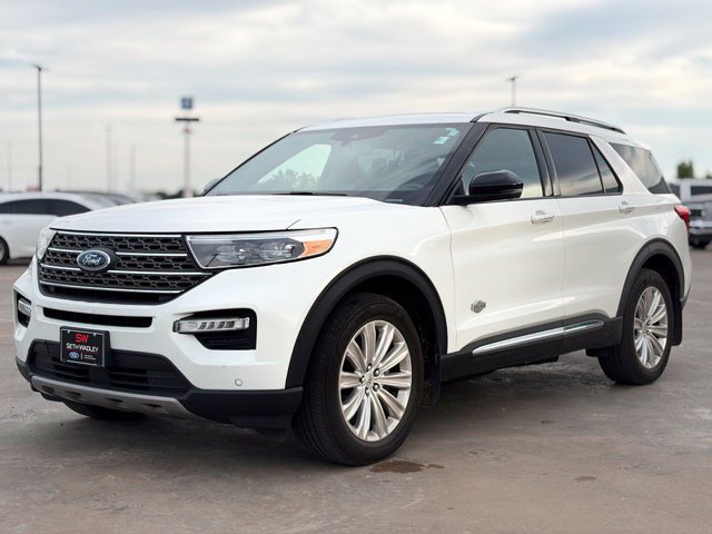 Used 2021 Ford Explorer King Ranch w/ Premium Technology Package AWD/4WD image 2