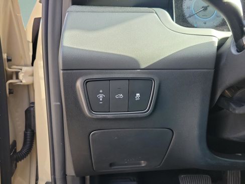 Used 2022 Hyundai Santa Cruz Limited w/ Cargo Package image 16