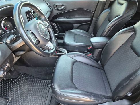 Used 2019 Jeep Compass Latitude AWD/4WD image 14