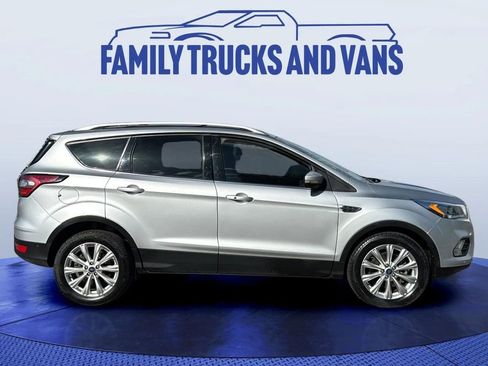 Used 2018 Ford Escape Titanium image 6