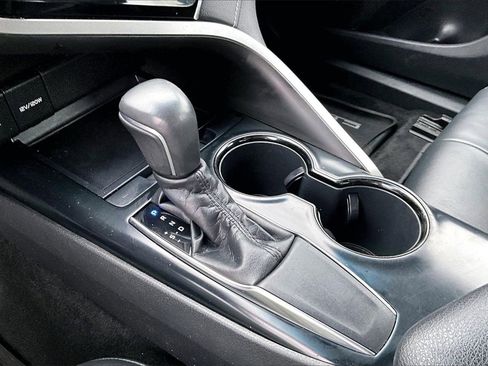 Used 2018 Toyota Camry SE image 27