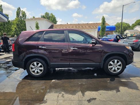 Used 2013 Kia Sorento LX FWD image 13