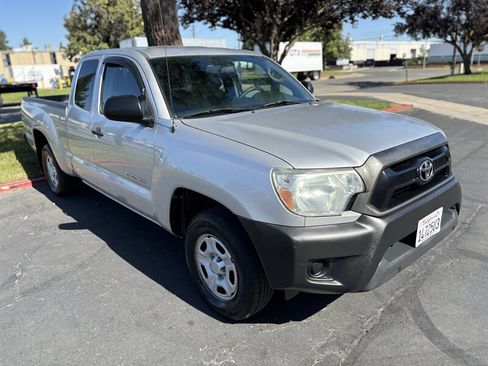 Used 2012 Toyota Tacoma 2WD Access Cab image 3