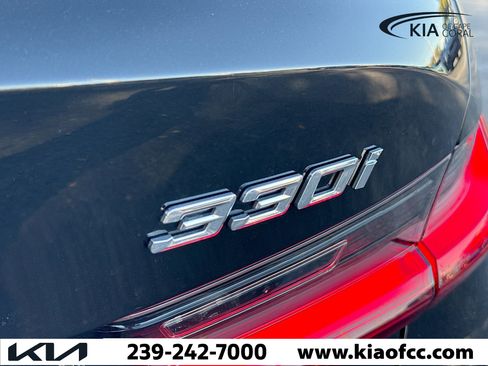 Used 2022 BMW 330i Sedan w/ Convenience Package image 11