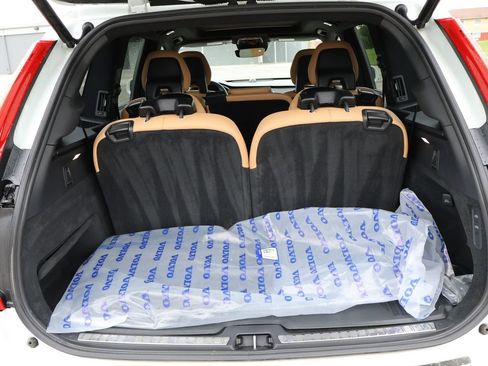 Used 2017 Volvo XC90 T8 Inscription w/ Luxury Package AWD/4WD image 16