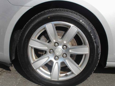 Used 2011 Buick LaCrosse CXL AWD/4WD image 30