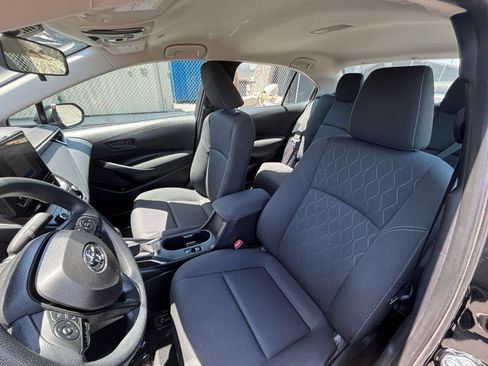 Used 2025 Toyota Corolla LE FWD image 27