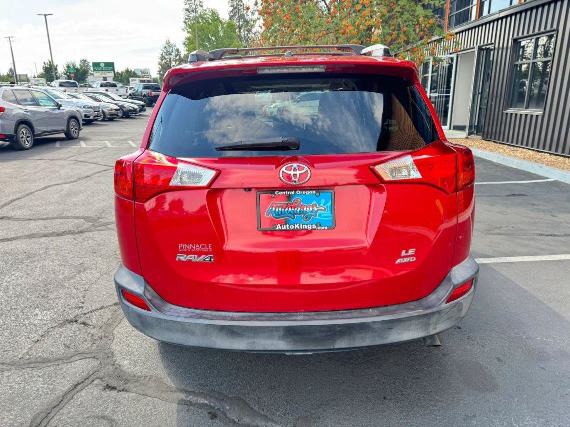 Used 2013 Toyota RAV4 LE AWD/4WD image 4