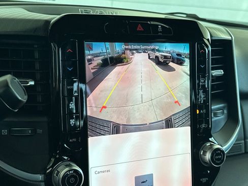 New 2026 RAM 2500 Big Horn AWD/4WD image 20