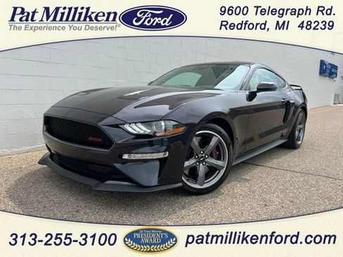 Certified 2022 Ford Mustang GT Premium w/ GT Performance Package RWD image 1