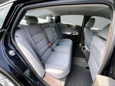 Used 2023 Chevrolet Malibu LT FWD image 25