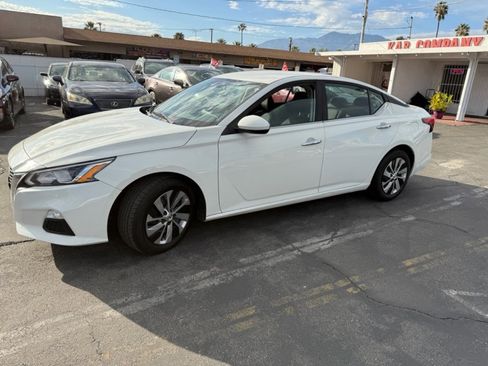 Used 2020 Nissan Altima 2.5 S image 4