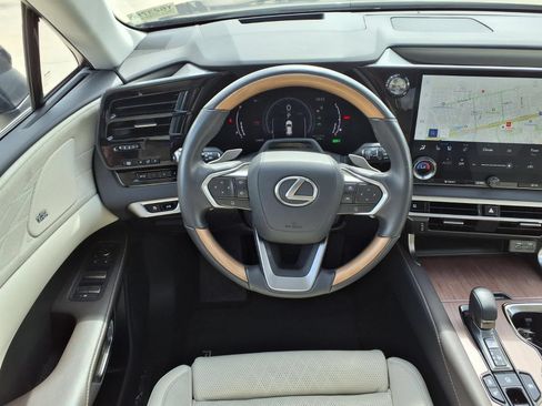 Used 2024 Lexus RX 350 w/ Convenience Package AWD/4WD image 16