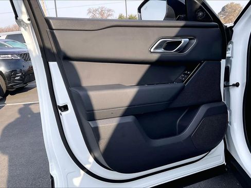 Used 2026 Land Rover Range Rover Velar S image 24