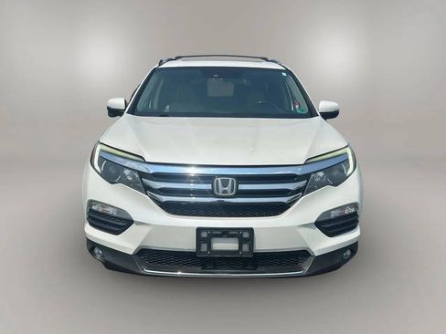 Used 2016 Honda Pilot Touring image 2