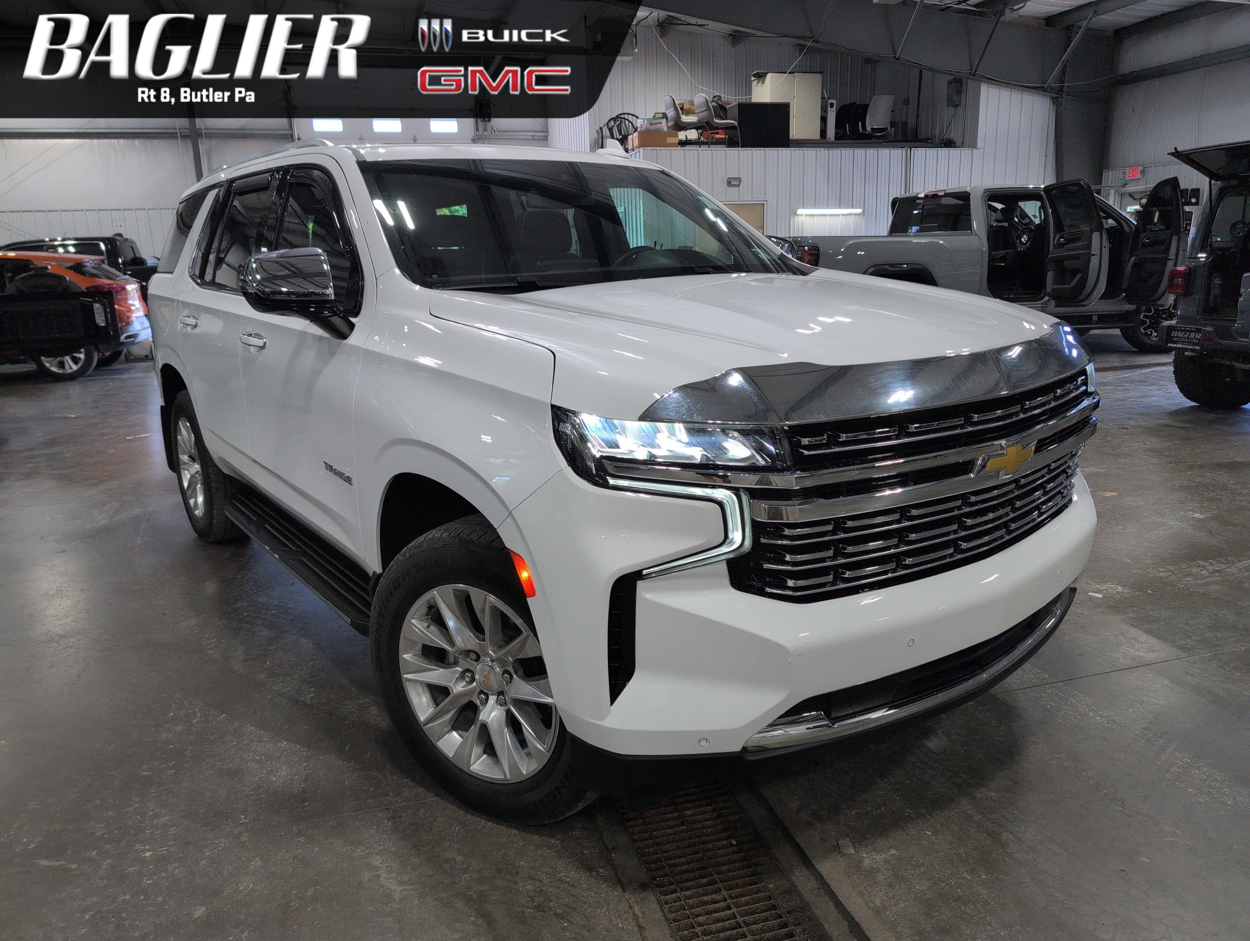Used 2024 Chevrolet Tahoe Premier AWD/4WD image 1