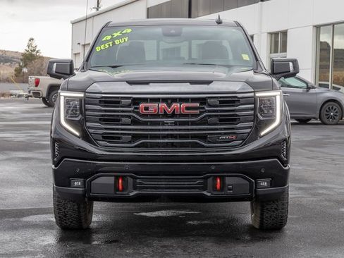 Used 2024 GMC Sierra 1500 AT4 w/ Technology Package image 2