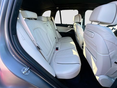 New 2026 BMW X5 sDrive40i w/ Executive Package image 22