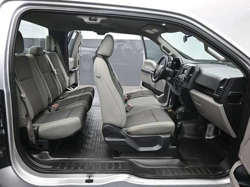 Used 2018 Ford F150 XL w/ Equipment Group 101A Mid AWD/4WD image 25