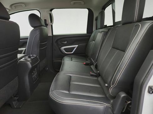 Used 2018 Nissan Titan PRO-4X AWD/4WD image 26