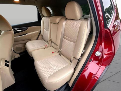 Used 2020 Nissan Rogue SV w/ Sun & Sound Touring Package AWD/4WD image 21