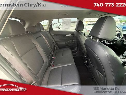 Used 2024 Kia Seltos EX FWD image 25