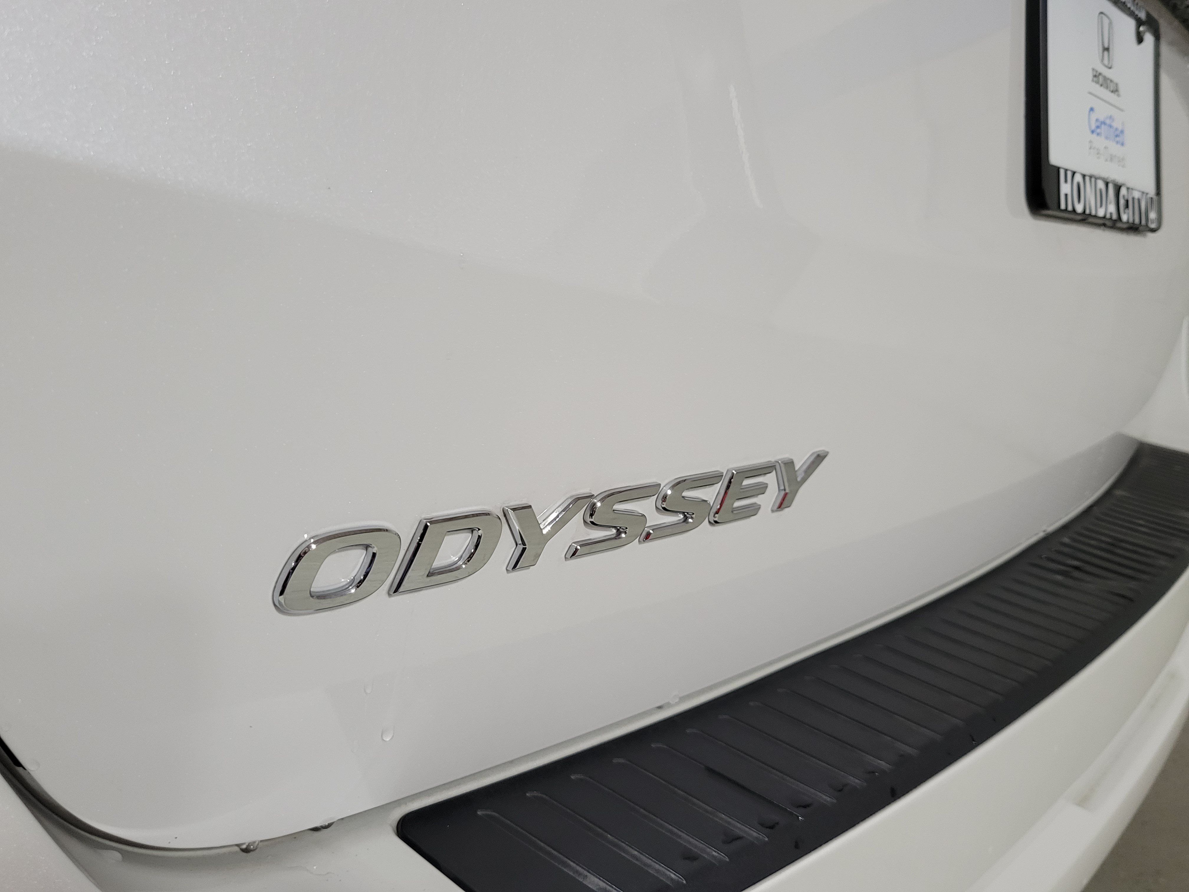 Certified 2026 Honda Odyssey EX-L image 5