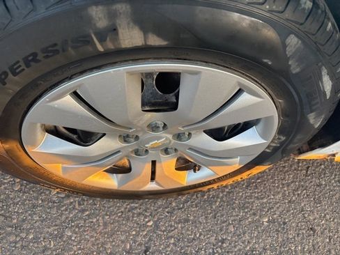 Used 2014 Chevrolet Cruze LS image 7