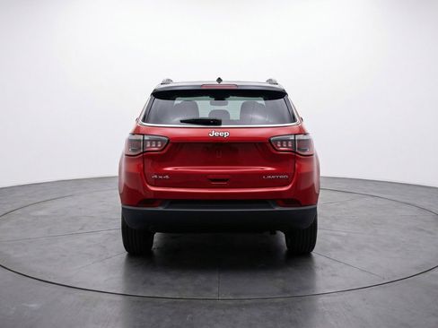 Used 2025 Jeep Compass Limited image 7