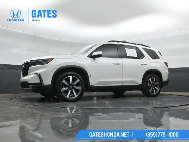 Used 2023 Honda Pilot Touring image 45