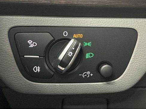 Used 2024 Audi Q5 2.0T Premium w/ Convenience Package image 20