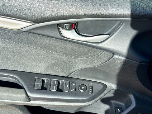 Used 2019 Honda Civic EX image 17