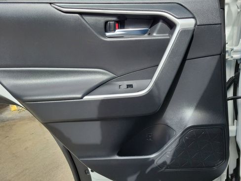 Used 2022 Toyota RAV4 XLE Premium FWD image 19