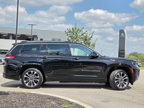 Used 2022 Jeep Grand Cherokee L Overland w/ Luxury Tech Group IV AWD/4WD image 36