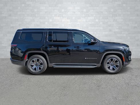 Used 2022 Jeep Wagoneer Series III w/ Flexible Seating Group image 4