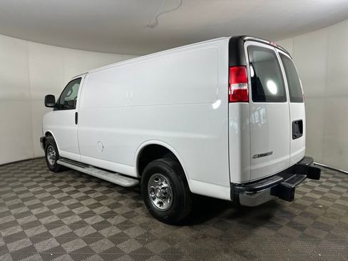 Used 2024 Chevrolet Express 2500 image 5