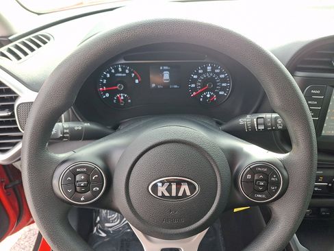 Used 2021 Kia Soul S image 18