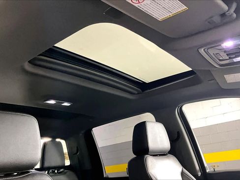 Used 2021 GMC Sierra 2500 SLT w/ Texas SLT Premium Package image 14