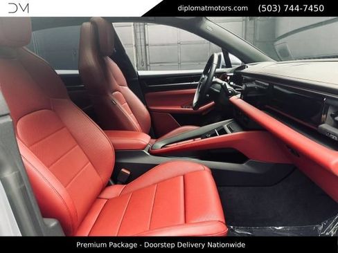 Used 2025 Porsche Macan 4 Electric w/ Premium Package AWD/4WD image 20