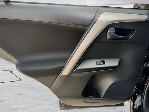 Used 2018 Toyota RAV4 LE w/ All Weather Liner Package image 23