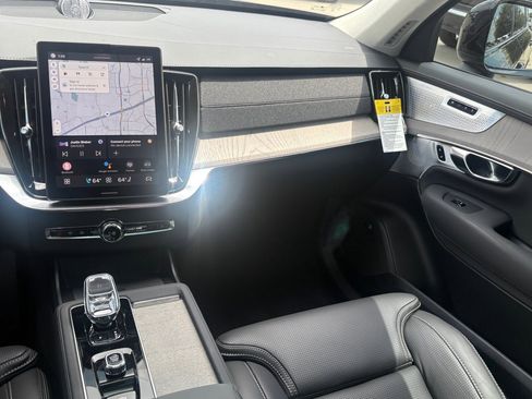 New 2026 Volvo XC90 B6 Ultra w/ Lounge Package image 12