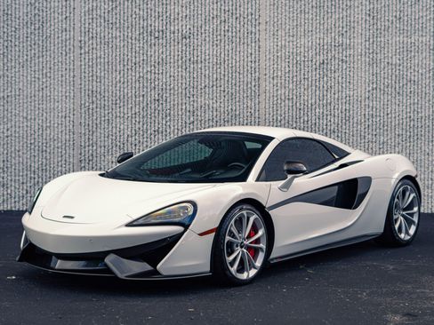 Used 2019 McLaren 570S Spider RWD image 34