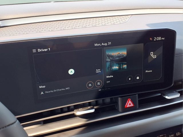 New 2027 Kia Carnival SX w/ Dark Edition Package FWD image 4