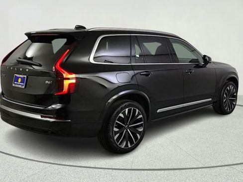 New 2026 Volvo XC90 B6 Plus w/ Protection Package AWD/4WD image 7