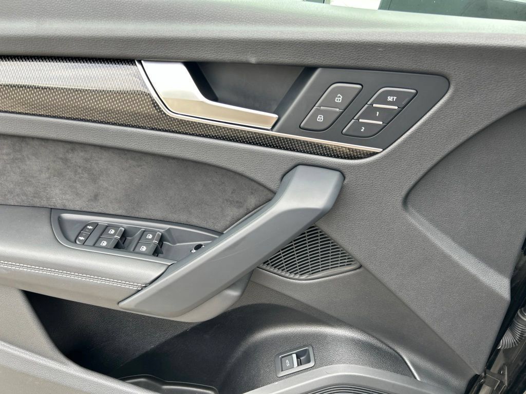 Used 2020 Audi SQ5 Premium Plus AWD/4WD image 14