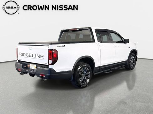 Used 2025 Honda Ridgeline Sport image 6