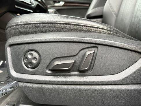 Used 2019 Audi Q5 2.0T Premium Plus w/ Premium Plus Package image 10