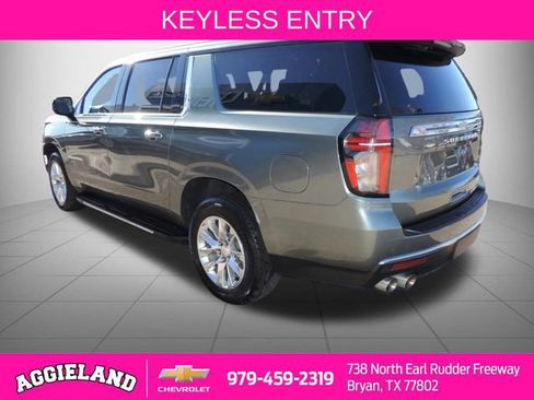 Used 2023 Chevrolet Suburban Premier image 6